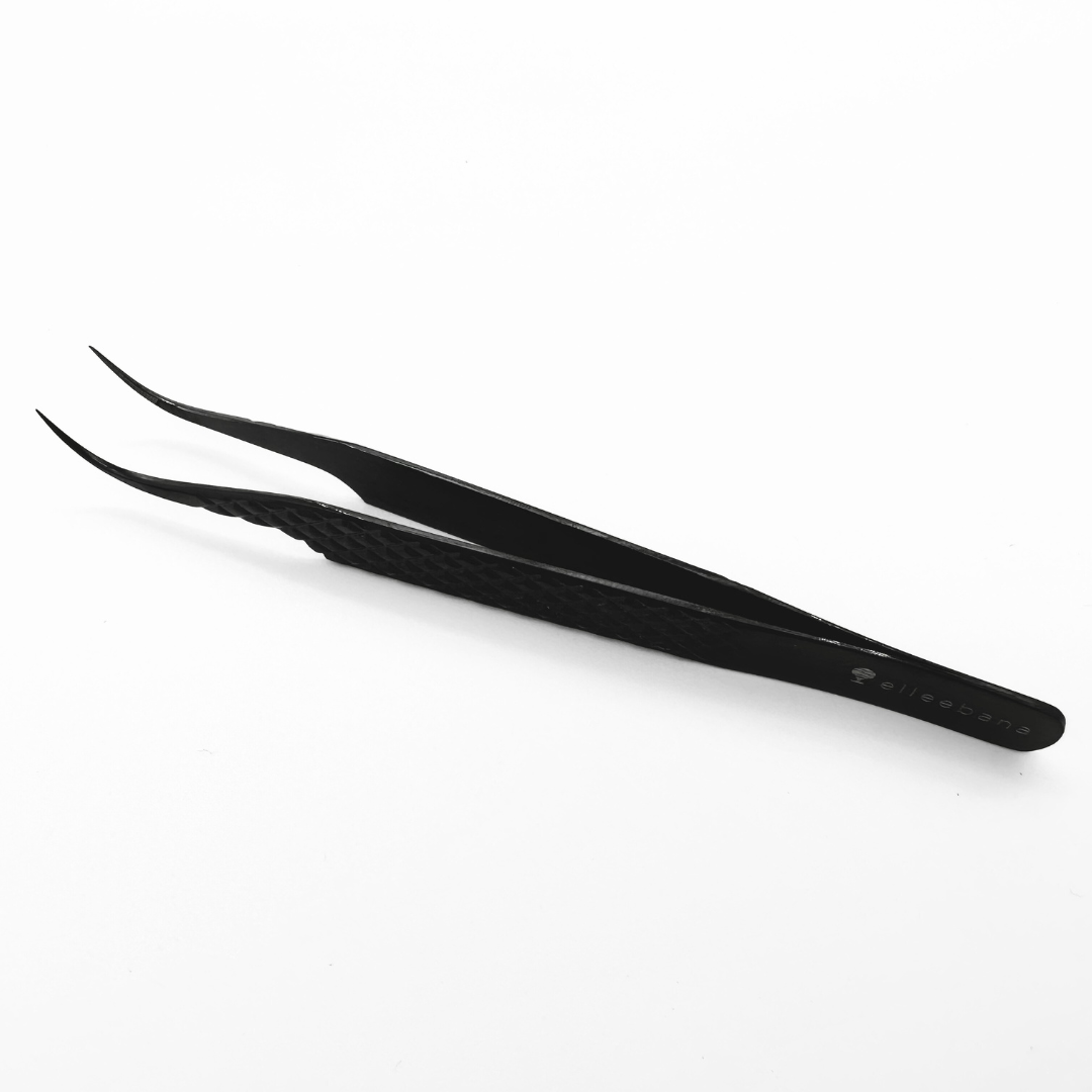 ElleeEXPERT Curved Tip Tweezer - 1644