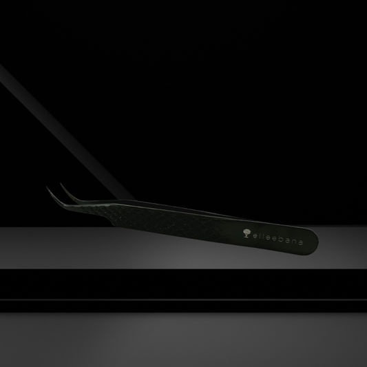 ElleeEXPERT Curved Tip Tweezer - 1644